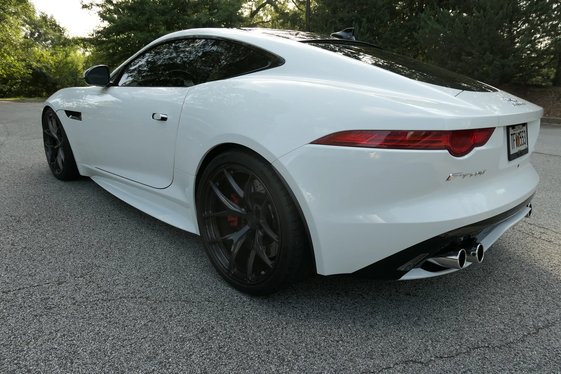 2016 Jaguar F-Type R exterior photograph