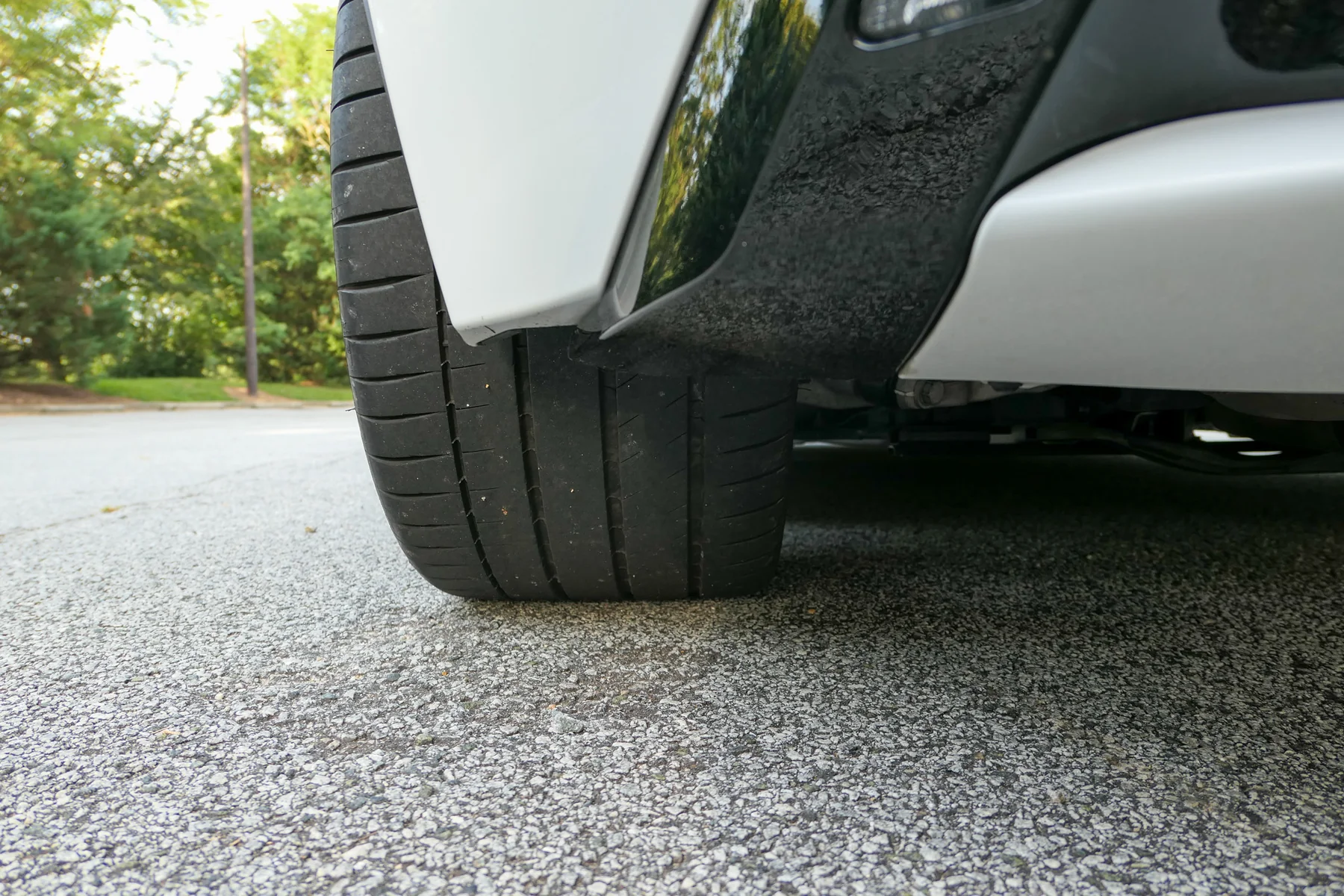 2016 Jaguar F-Type R wheels & tires photograph