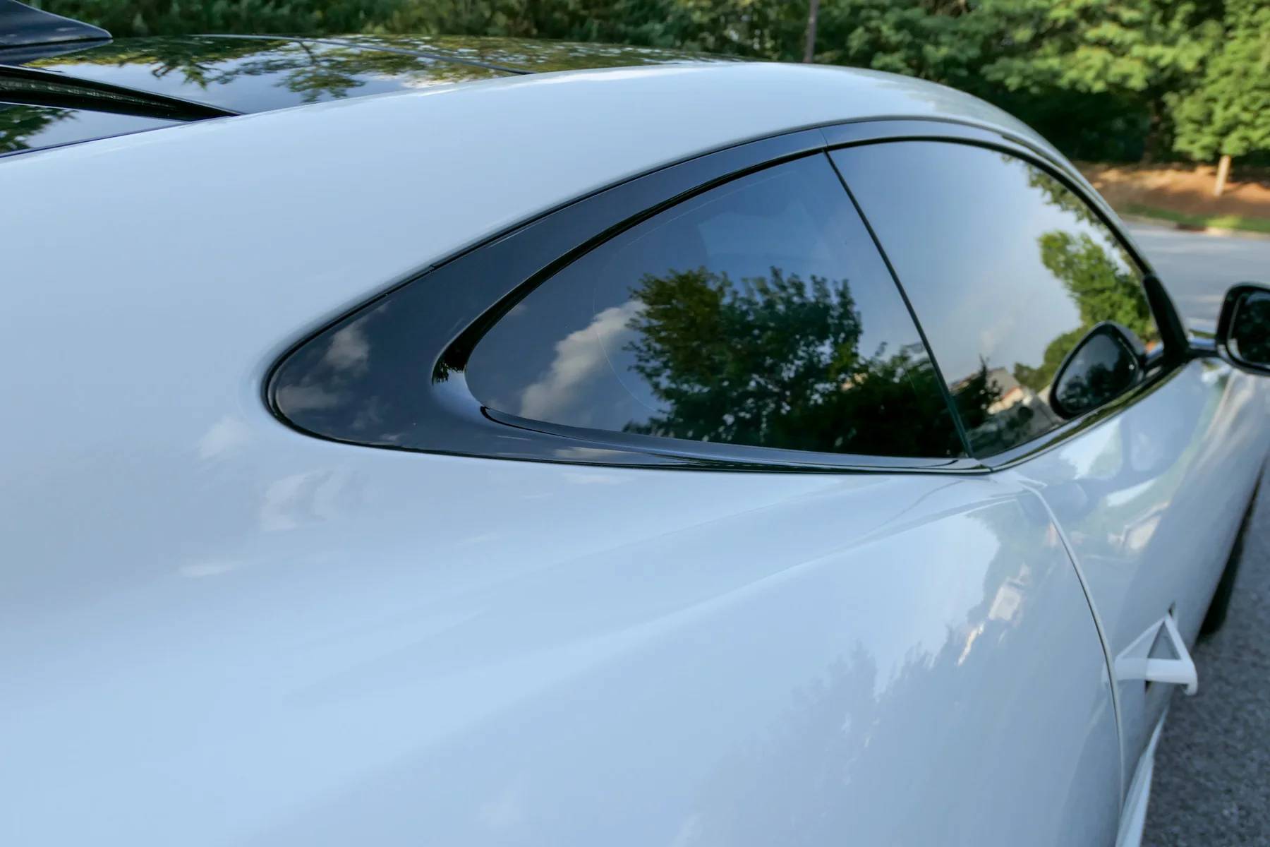 2016 Jaguar F-Type R details photograph