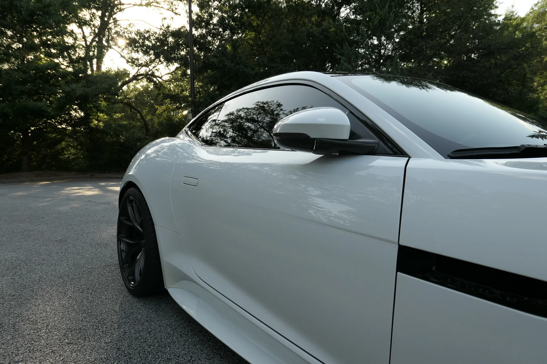 2016 Jaguar F-Type R exterior photograph