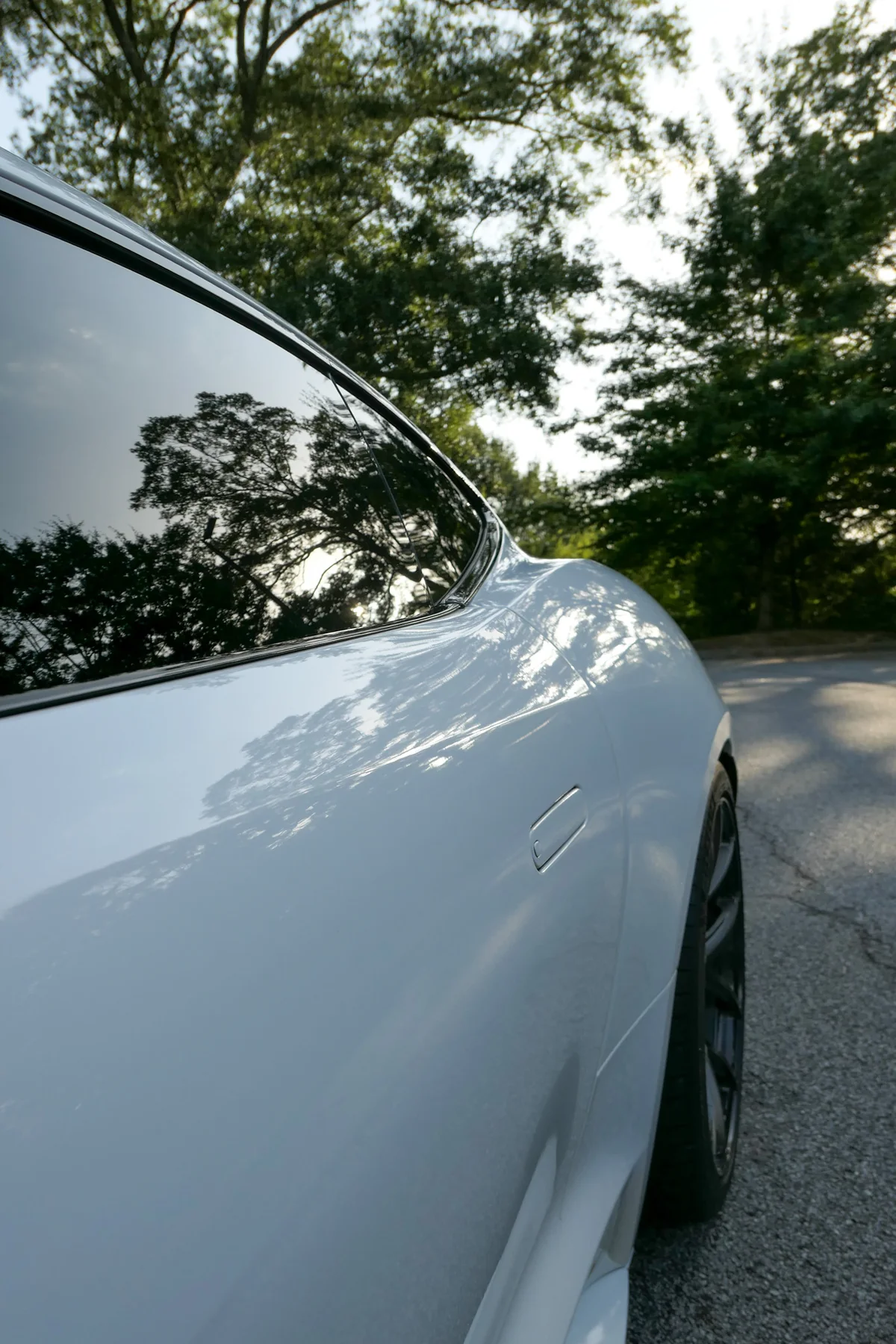 2016 Jaguar F-Type R details photograph